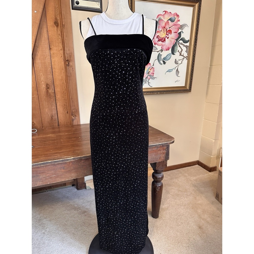 Alex Evenings Black Velvet Long Dress Vintage Long Sequin Sleeveless Gown Size 4